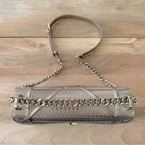 Dior Light Gold-tone Metallic Patent Leather Micro Cannage Medium Shoulder Bag - Picture 15 of 17